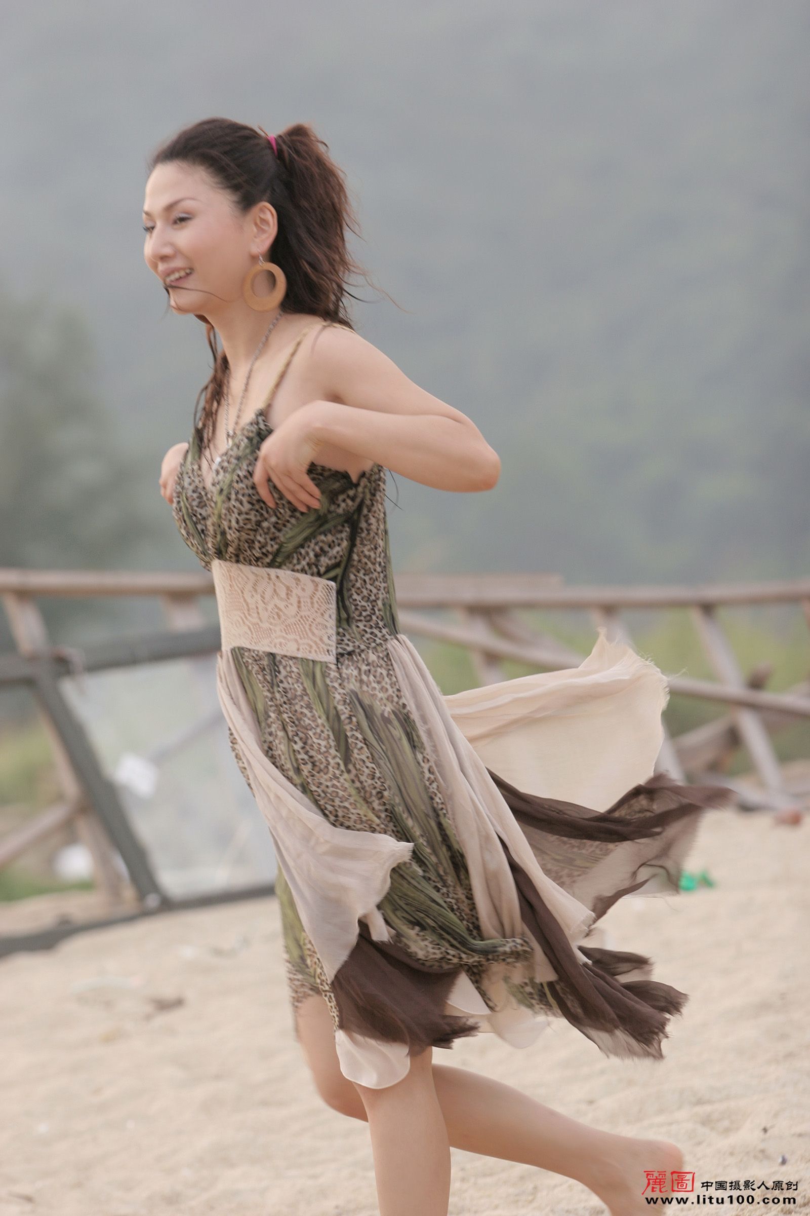 2009.07.07 Su Tong Vol.1 [丽图人像摄影]